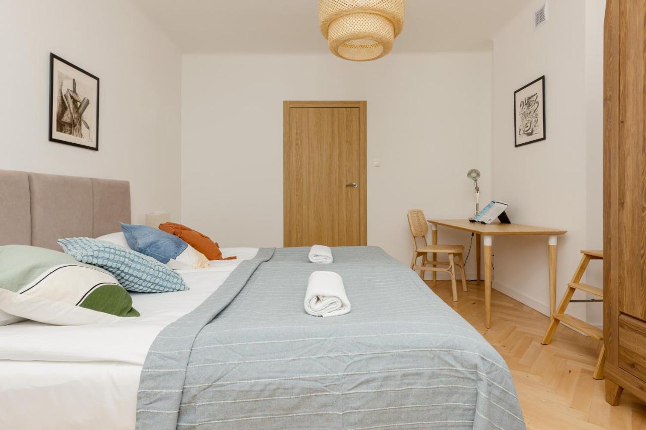 Tasteful Apartment In Warsaw City Center By Noclegi Renters Bagian luar foto