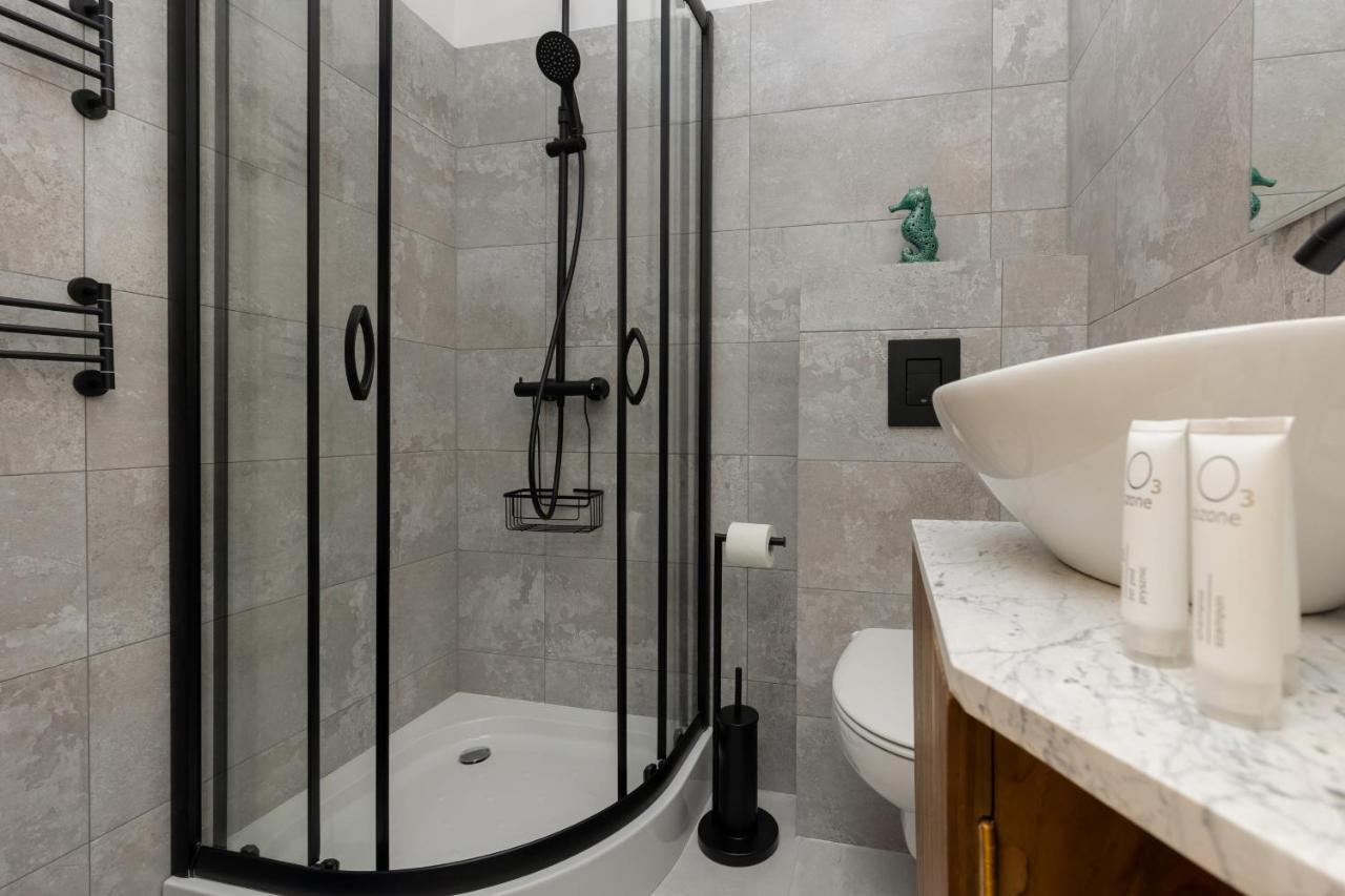 Tasteful Apartment In Warsaw City Center By Noclegi Renters Bagian luar foto